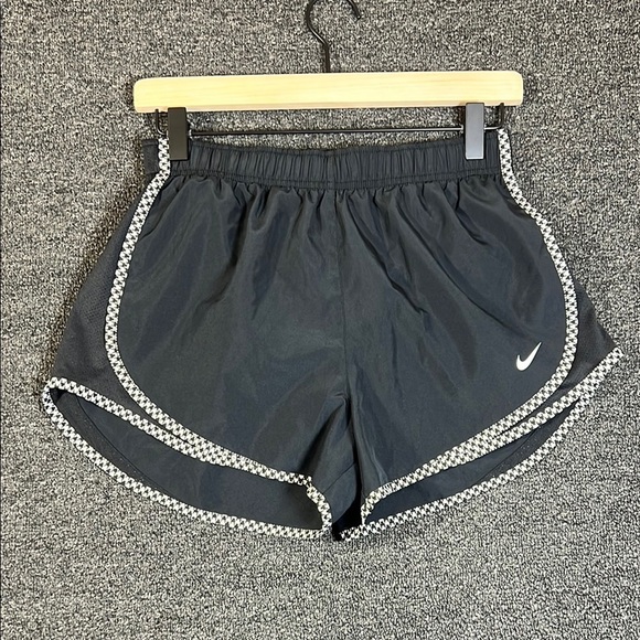 Nike Pants - Nike Black Athletic Shorts with Checked Pattern Lightweight Moisture-Wicking, S